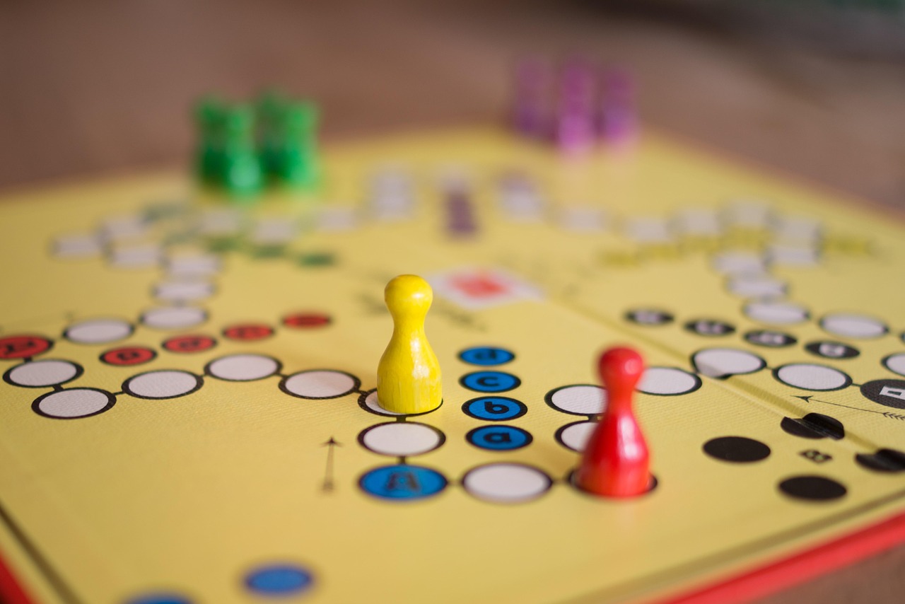 A focused shot of a chess knight representing strategic maneuvering in financial planning.